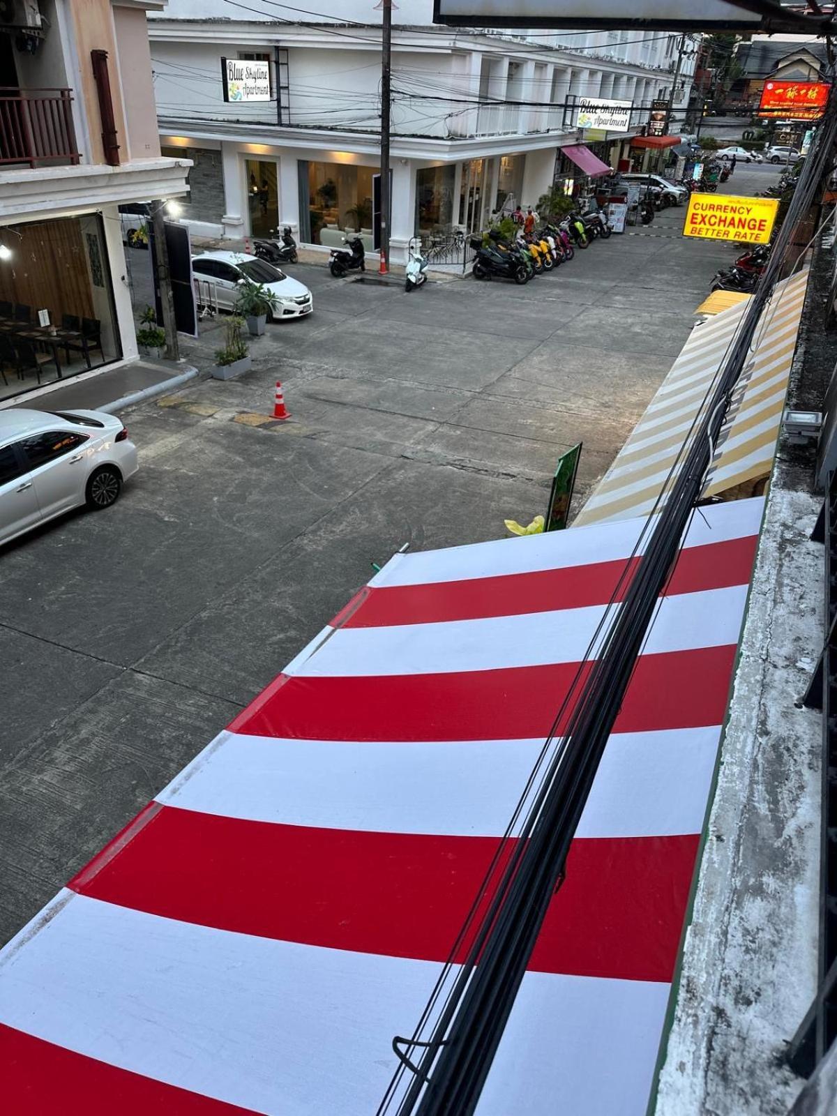 Central Perk Hotel Patong Exterior foto